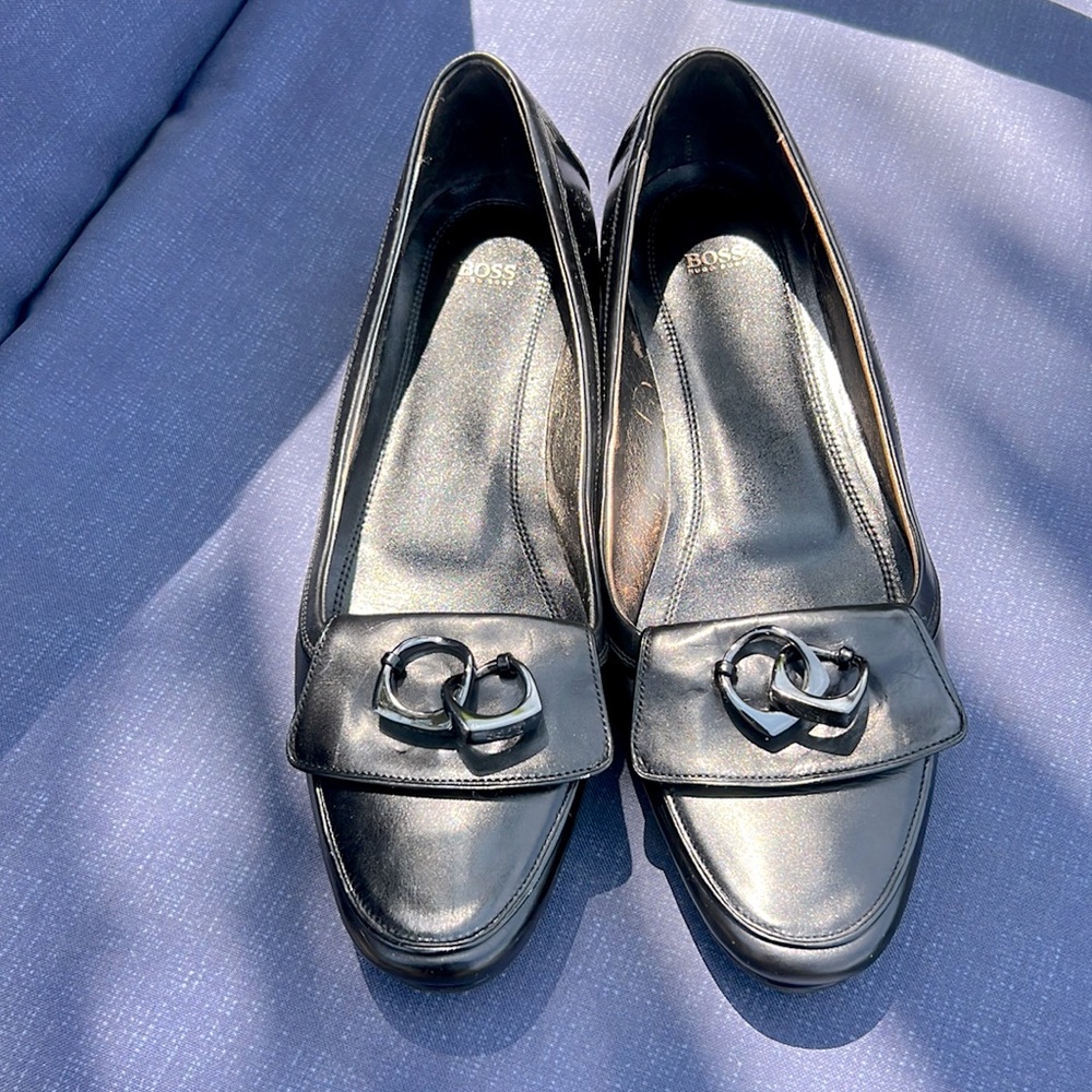 Hugo Boss black loafers women’s size 39/8.5 EUC
